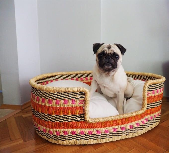 Woven Dog Bed Basket–Gifts for Dogs–Small to XXL Dog Bed–Large Bed for Large Dogs–Elegance and Decorative Bed for Your Dog–Comfortable Dog Bed–Small Dog Bed (Star, Small)